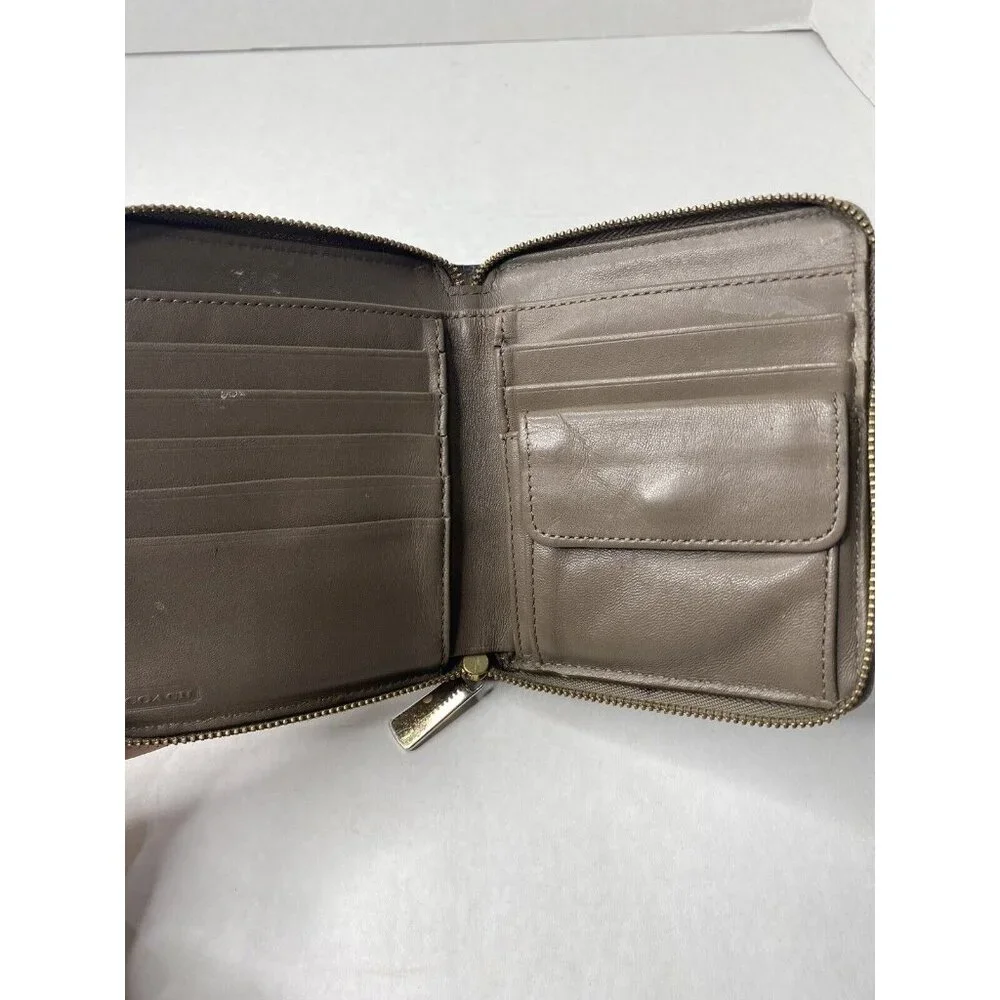 COACH Leather Corner Zip Around Taupe Bi Fold Bag